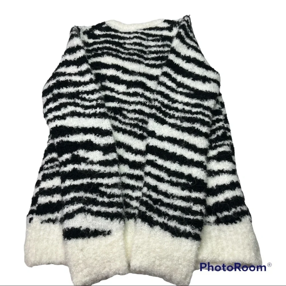 NWT XL CrewCuts Boucle Zebra sweater